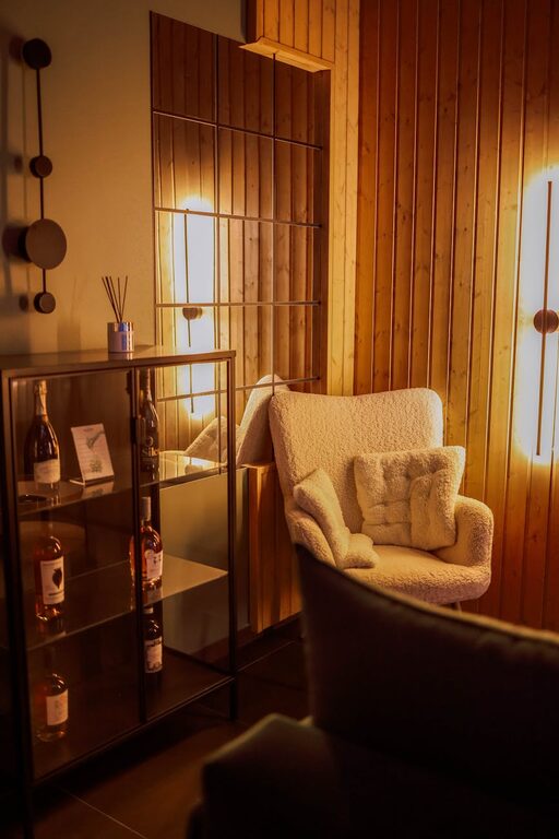 Tips for Creating a Cosy and Inviting Living Room Space
