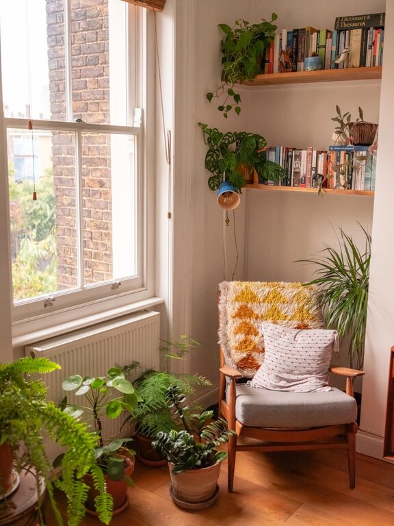 Simple Tips to Create a Cosy and Inviting Reading Nook at Home