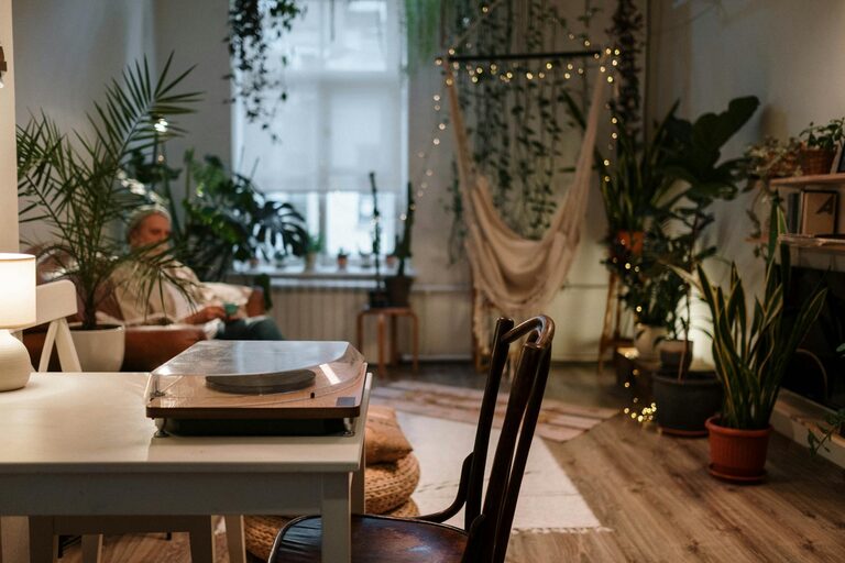How to Create a Cosy and Inviting Living Room Space